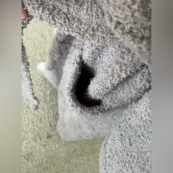 NWT Barefoot Dreams Dove Gray Robe Size 2 (M/L) - Picture 8 of 9